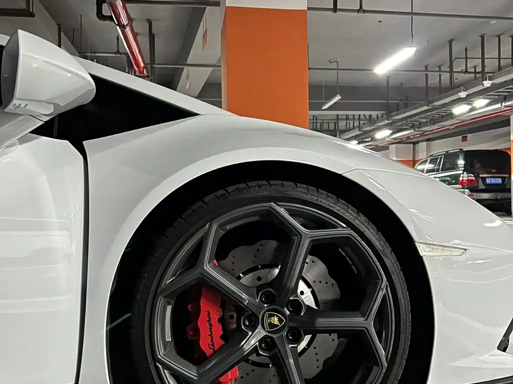 Lamborghini Huracán — миниатюра 6