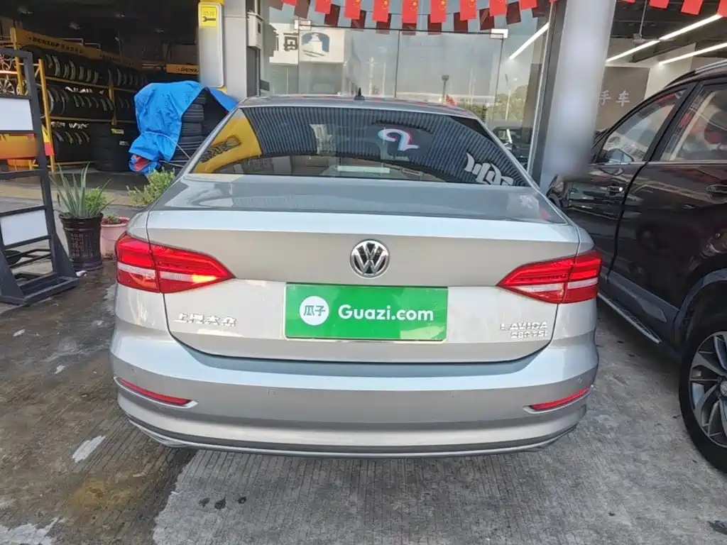 Volkswagen Lavida — миниатюра 6