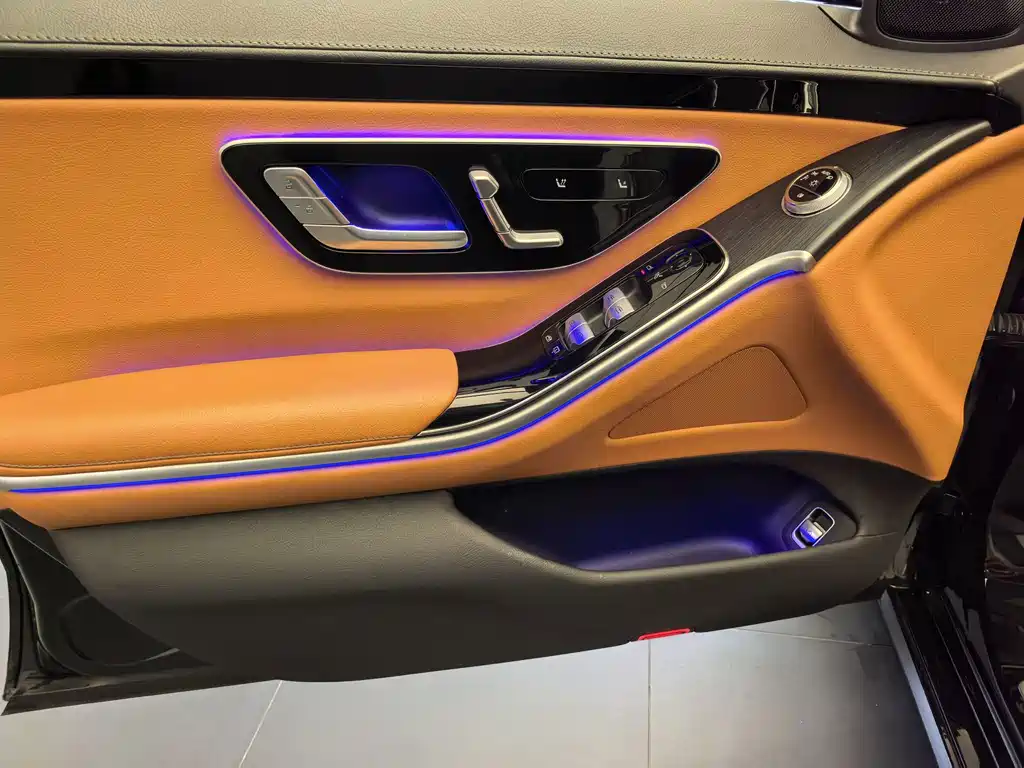 Mercedes-Benz S-Class — миниатюра 10