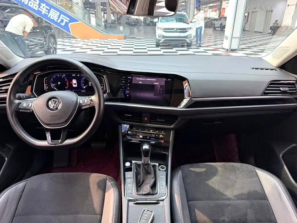 Volkswagen Sagitar — миниатюра 9