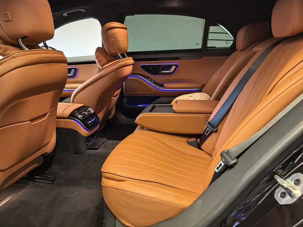 Mercedes-Benz S-Class — миниатюра 8