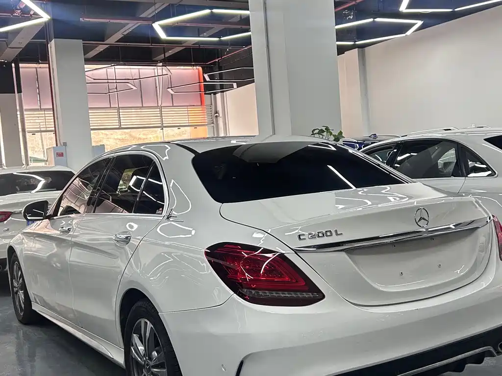 Mercedes-Benz C-Class — миниатюра 4