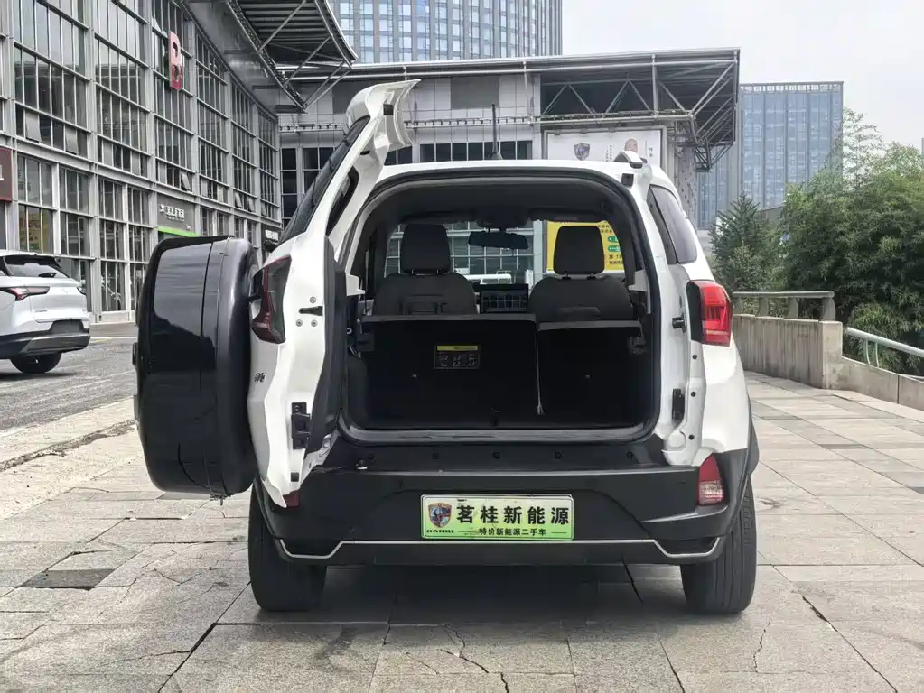 BYD Yuan Pro — миниатюра 9