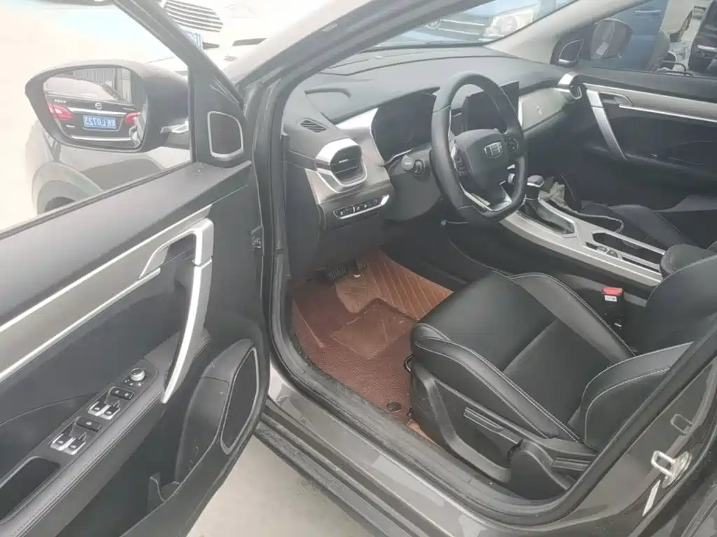 Geely Binyue — миниатюра 16