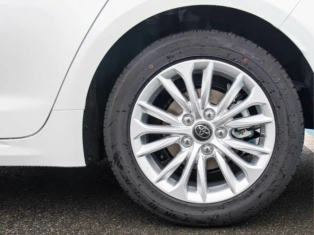 Toyota Allion — миниатюра 9