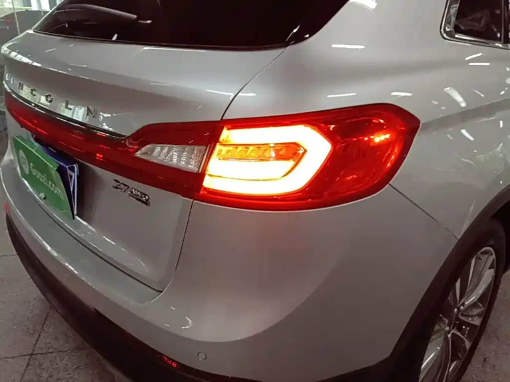 Lincoln MKX — миниатюра 8