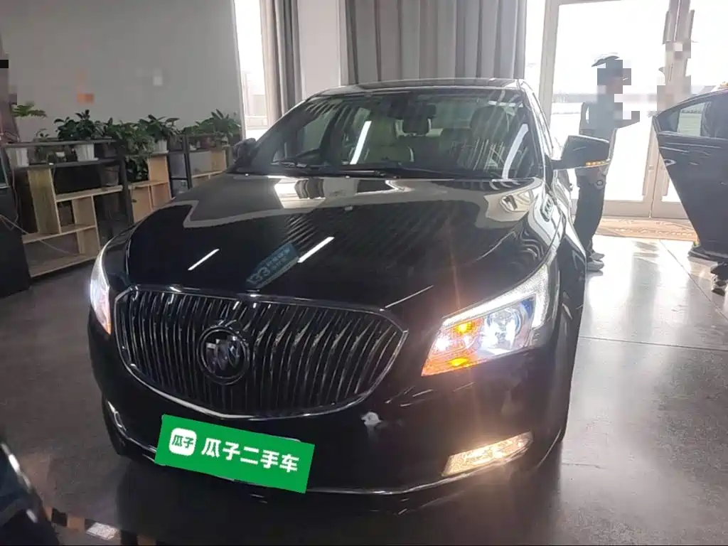 Buick LaCrosse — миниатюра 3