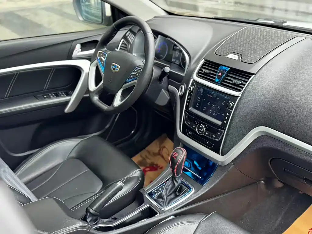 Geely Emgrand — миниатюра 9