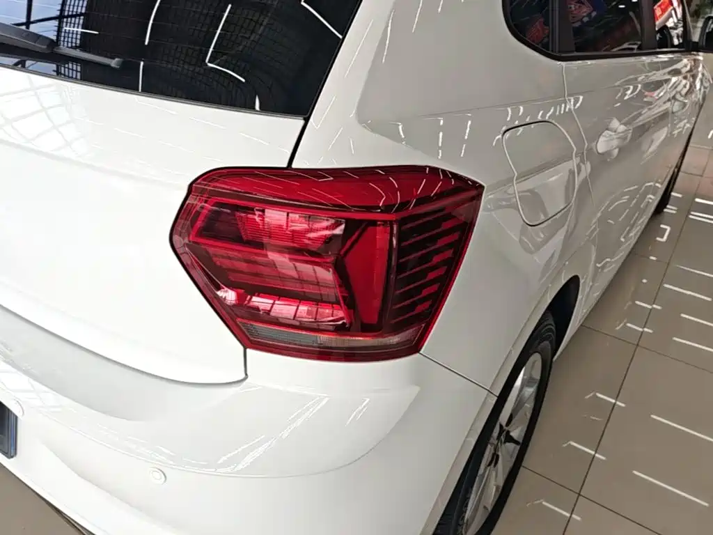 Volkswagen Polo — миниатюра 8