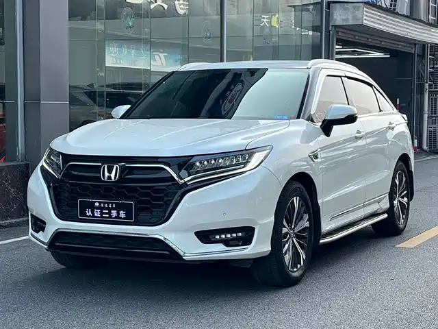 HONDA UR V