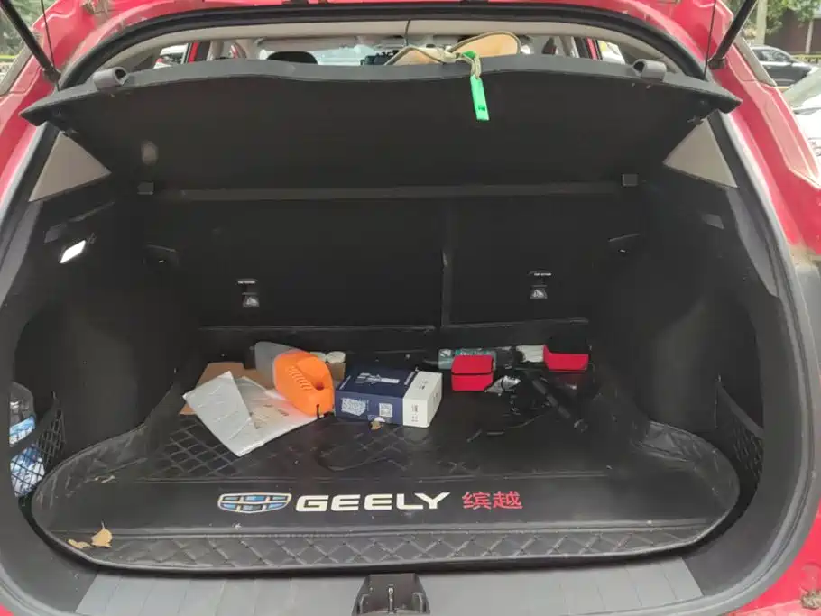 Geely Binyue — миниатюра 4