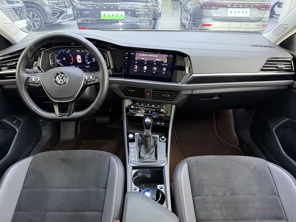 Volkswagen Sagitar — миниатюра 5