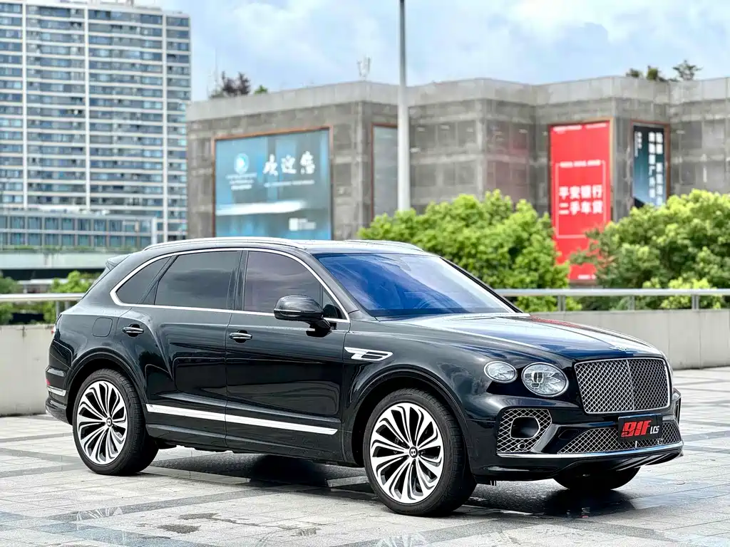 Bentley Bentayga PHEV — миниатюра 3