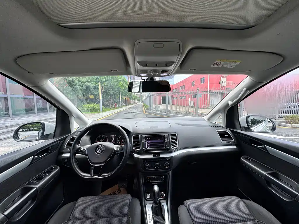 Volkswagen Sharan — миниатюра 8