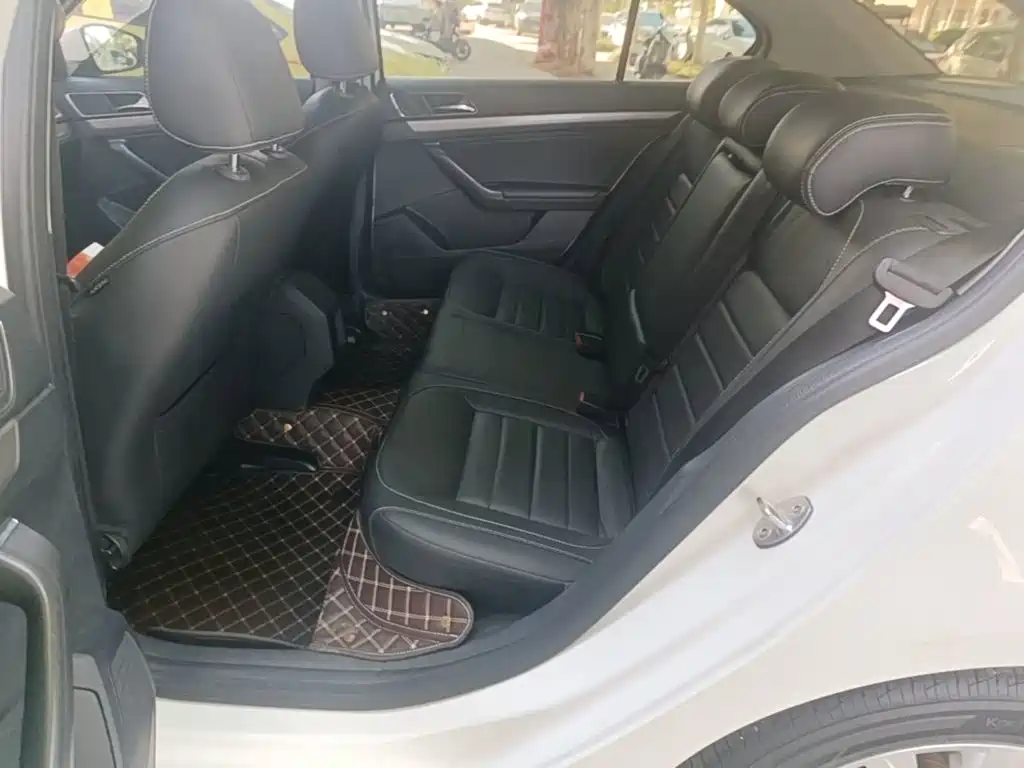 Volkswagen Lavida — миниатюра 17