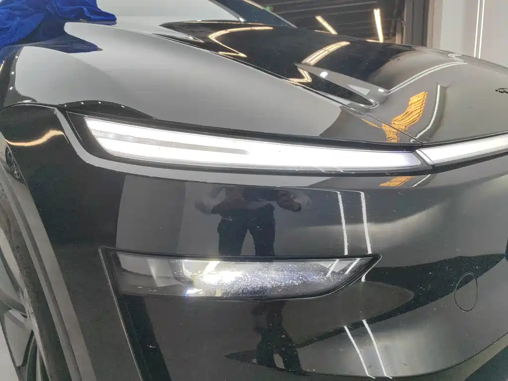 Tesla Model Y — миниатюра 16