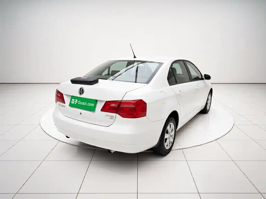 Volkswagen Jetta — миниатюра 6