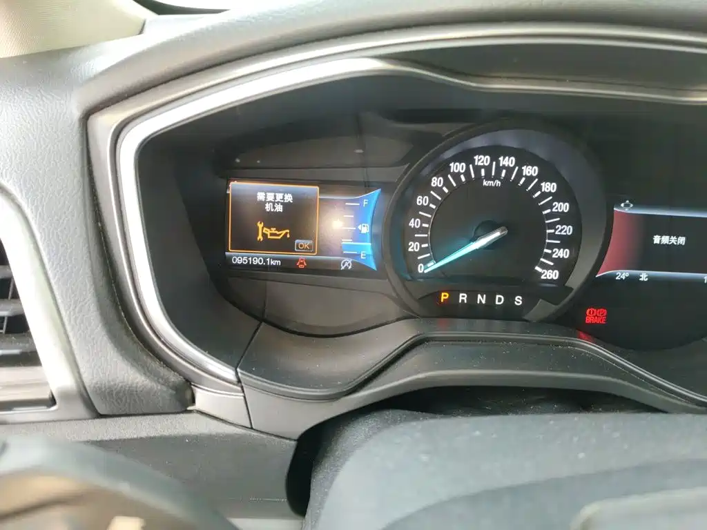 Ford Mondeo — миниатюра 13