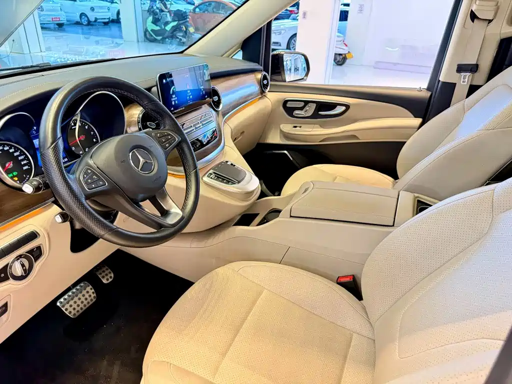 Mercedes-Benz V-Class — миниатюра 5