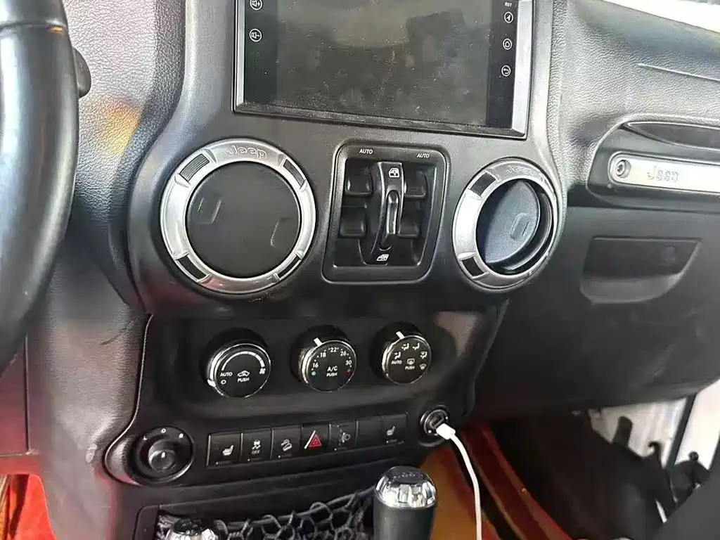 Jeep Wrangler — миниатюра 4