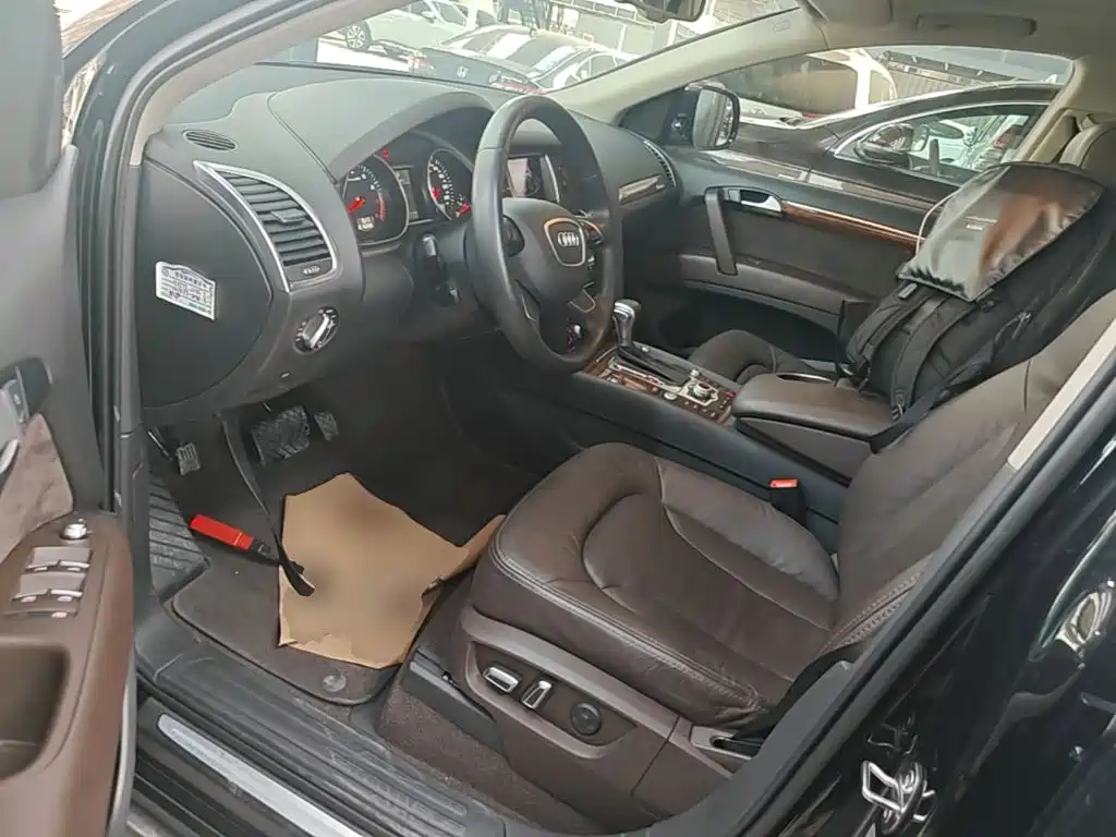 Audi Q7 — миниатюра 15