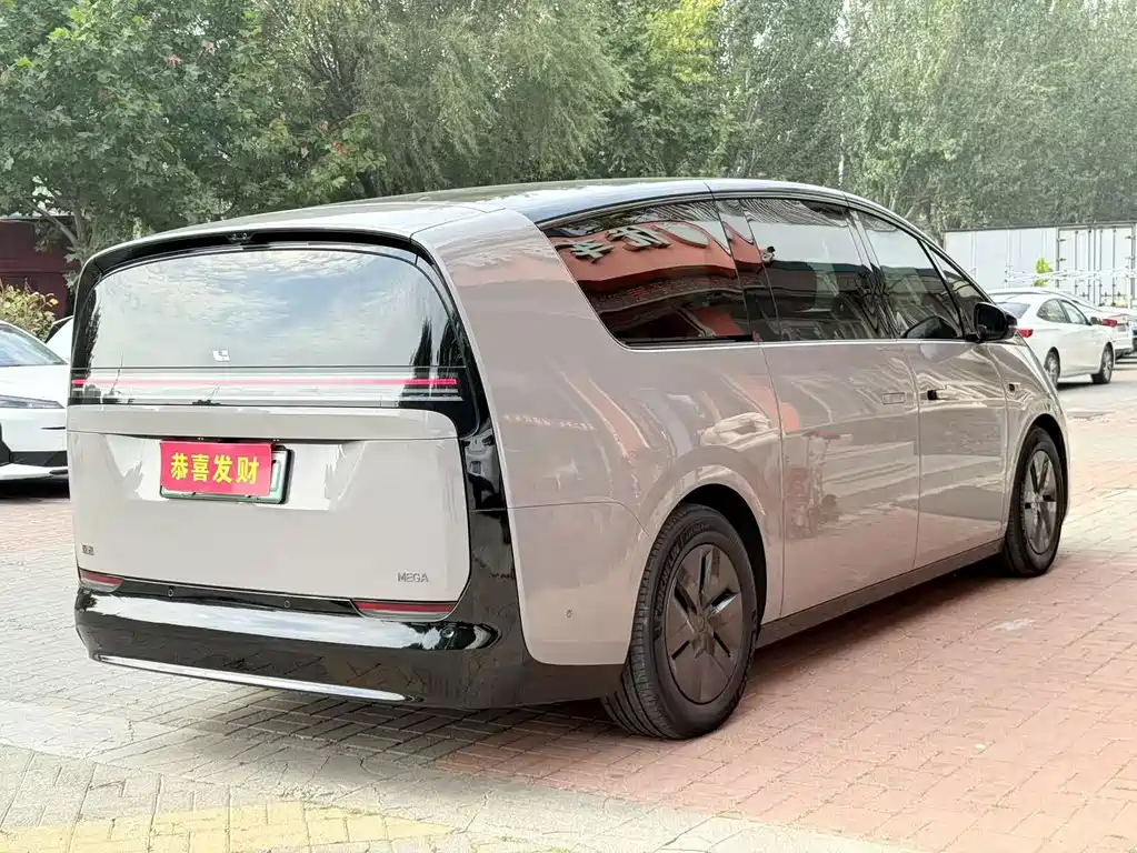 Li Auto Li MEGA — миниатюра 5