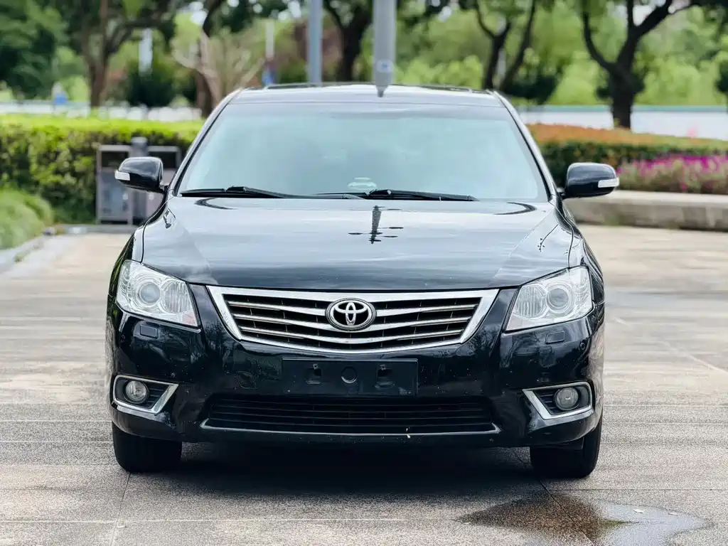 Toyota Camry — миниатюра 2