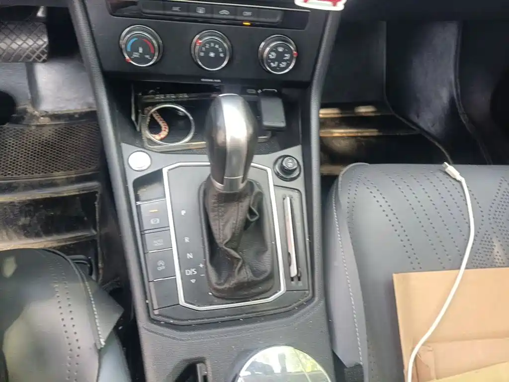 Volkswagen Lavida — миниатюра 7