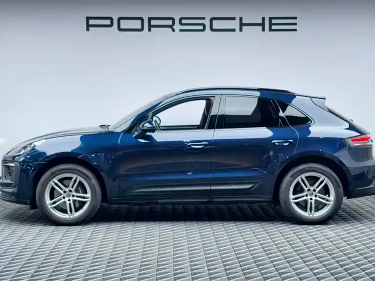 Porsche Macan — миниатюра 6
