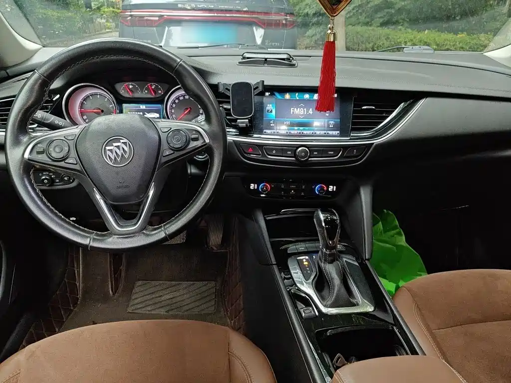 Buick Regal — миниатюра 6