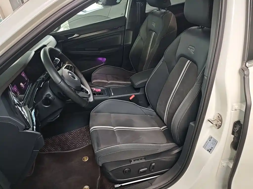 Volkswagen Golf — миниатюра 15
