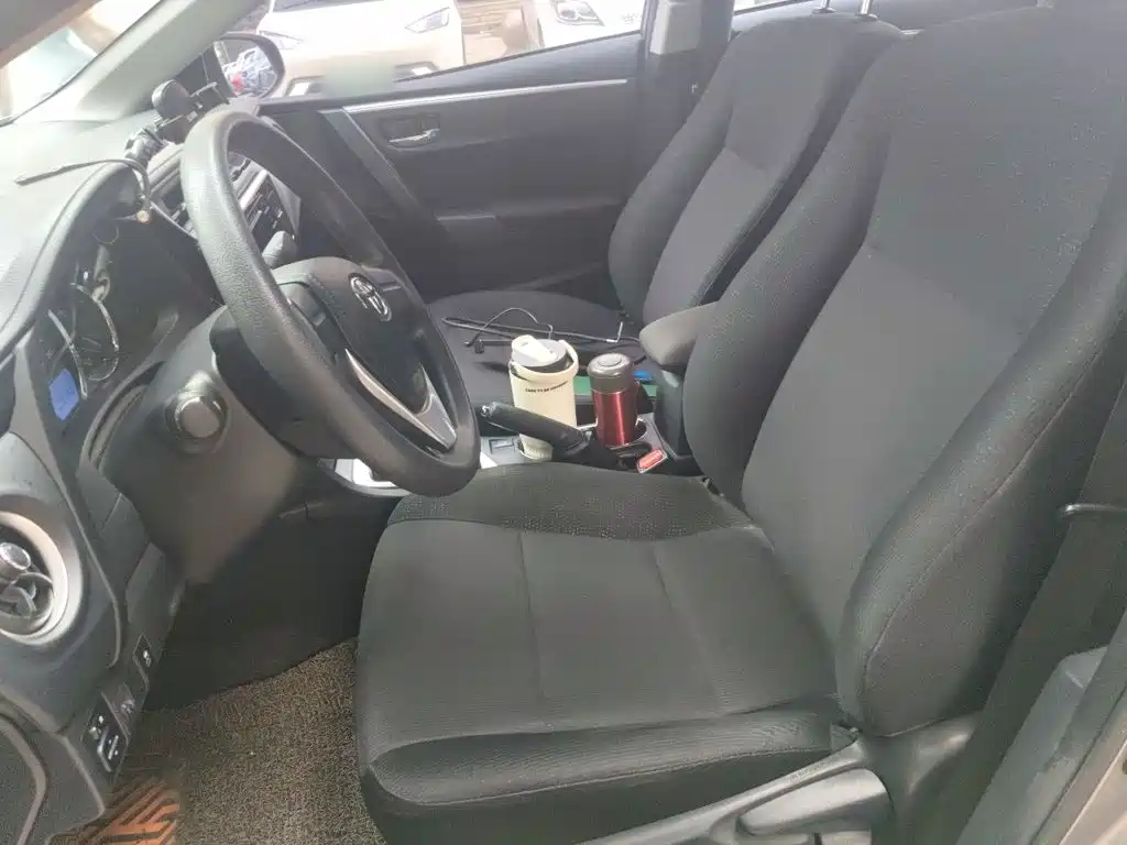 Toyota Corolla — миниатюра 12