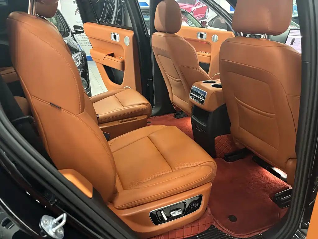 Li Auto Li L8 — миниатюра 12