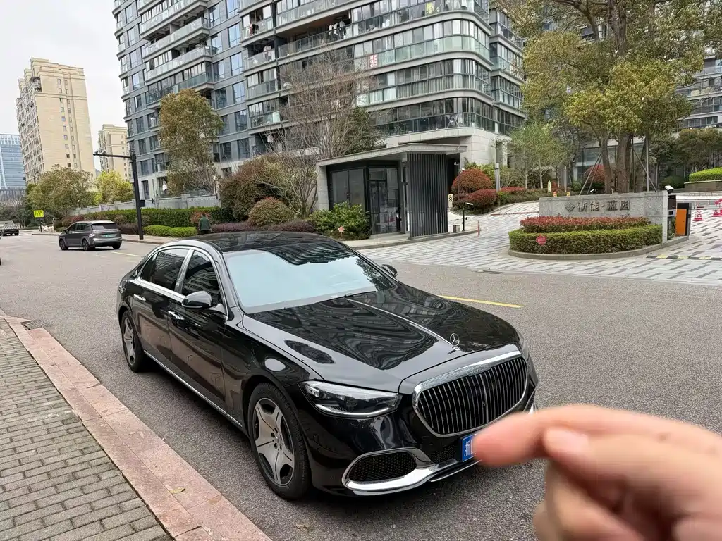 Mercedes-Benz S-Class 2022