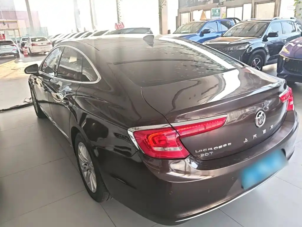 Buick LaCrosse — миниатюра 5
