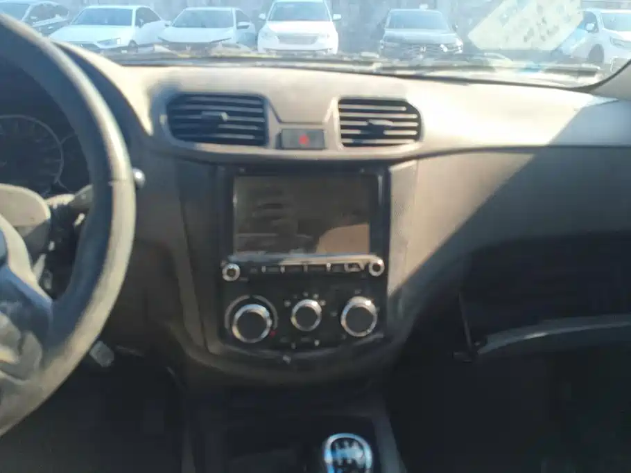 Wuling Hongguang — миниатюра 13