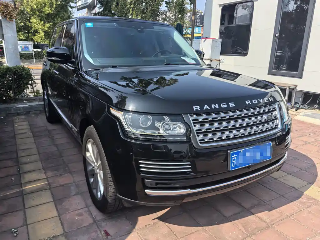 Land Rover Range Rover — миниатюра 4