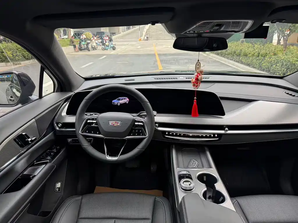 Cadillac XT5 — миниатюра 16