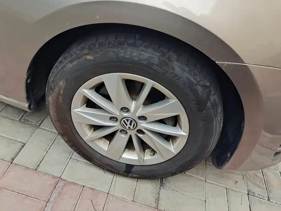 Volkswagen Golf — миниатюра 6