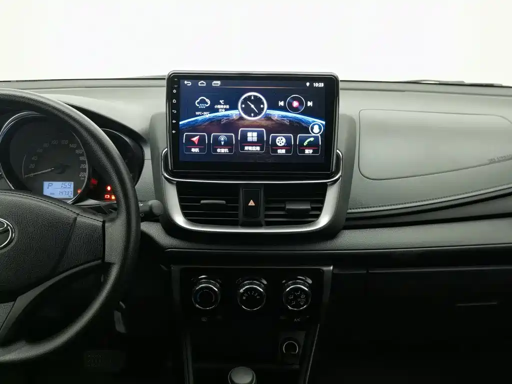 Toyota Yaris L — миниатюра 12