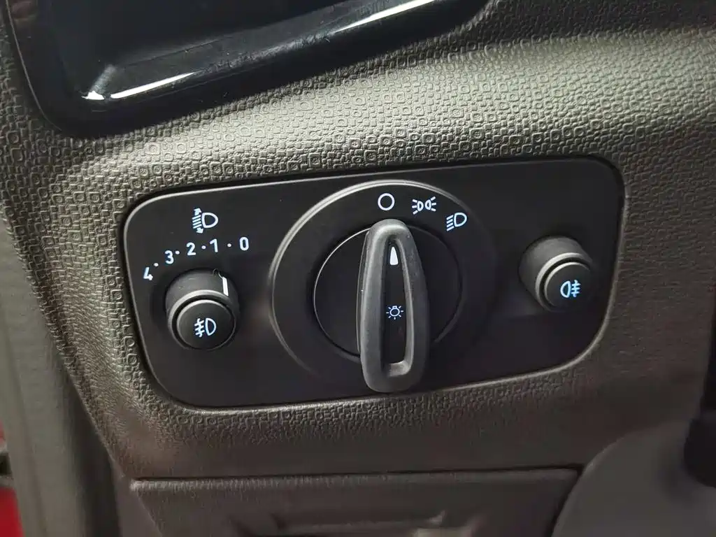 Ford Ecosport — миниатюра 21