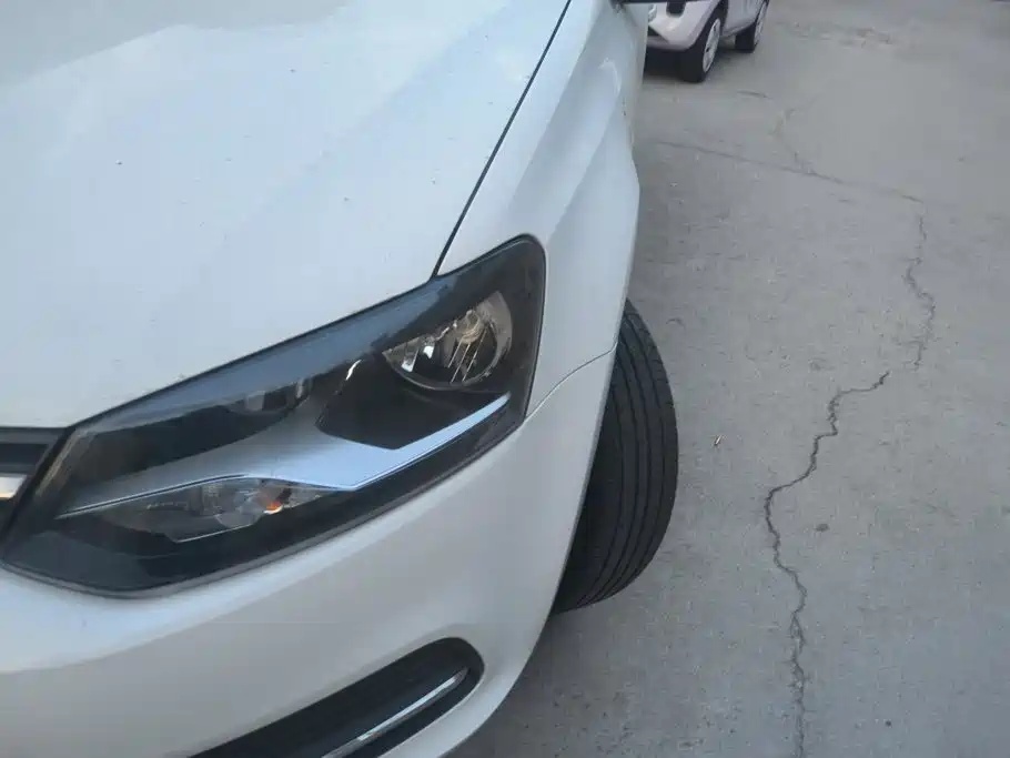 Volkswagen Polo — миниатюра 5