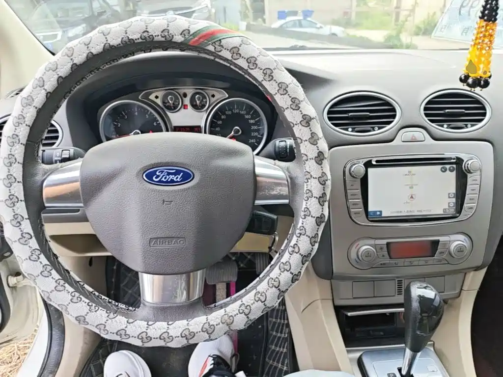 Ford Focus — миниатюра 10