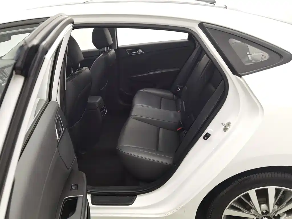 Hyundai Mistra — миниатюра 15