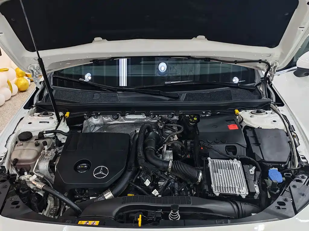 Mercedes-Benz CLA (Import) — миниатюра 11