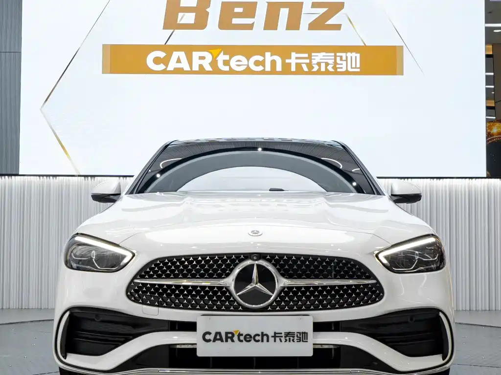 Mercedes-Benz C-Class — миниатюра 2