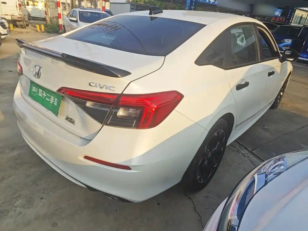 Honda Civic — миниатюра 7