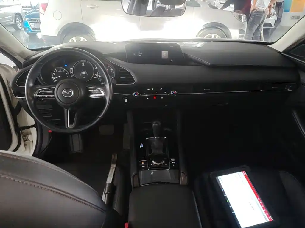 Mazda 3 Axela — миниатюра 10