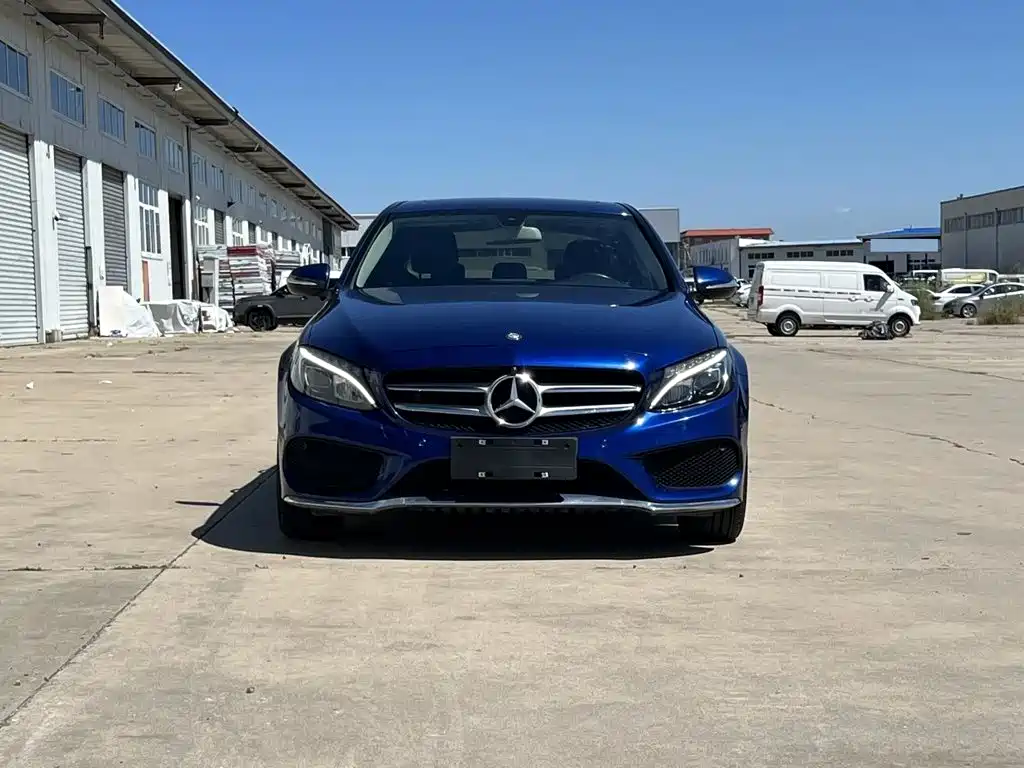 Mercedes-Benz C-Class — миниатюра 2