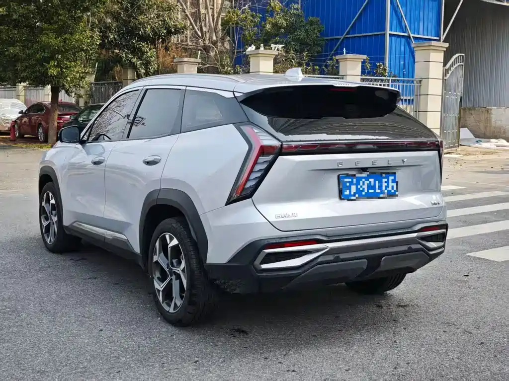 Geely Boyue L — миниатюра 9